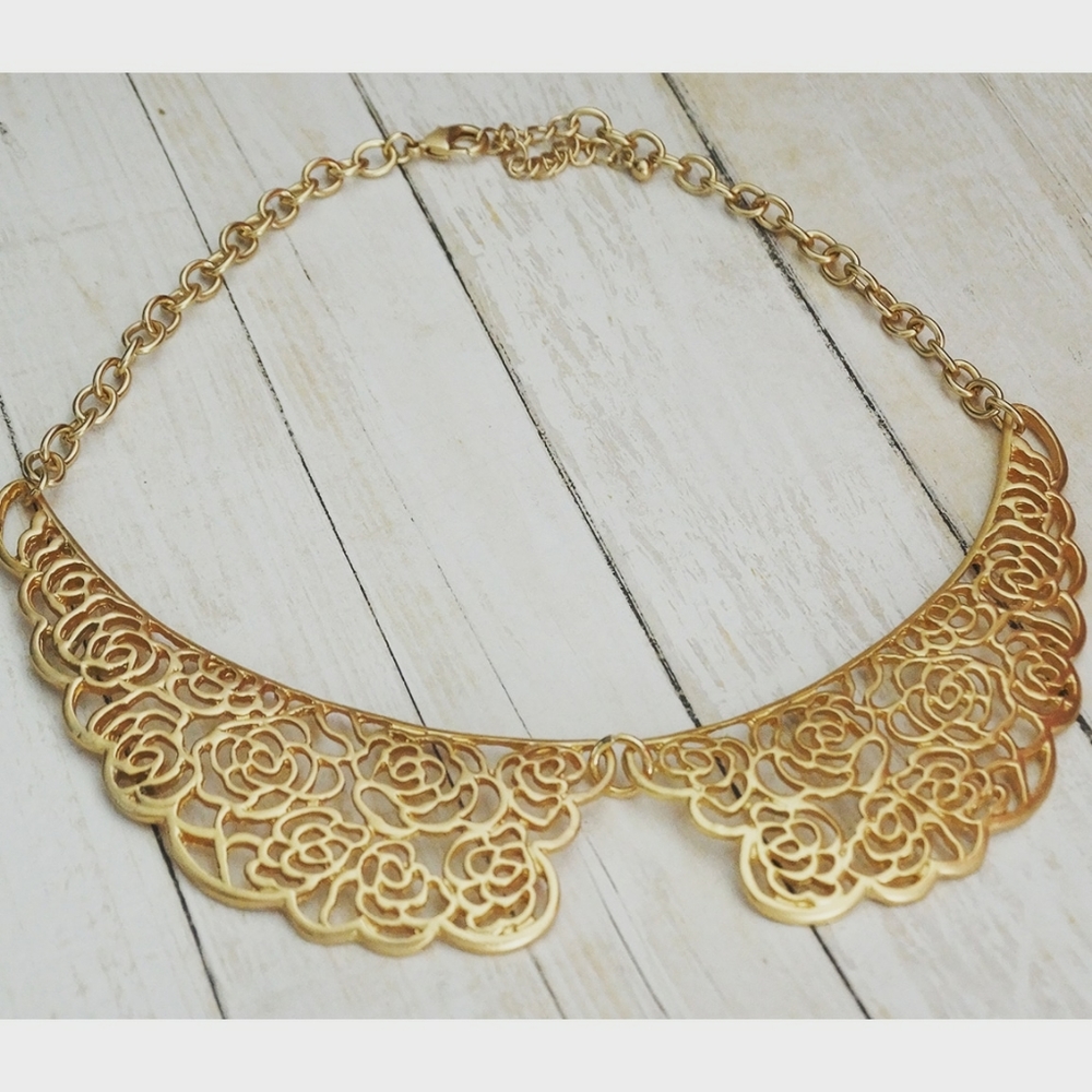 Roses Gold-tone collar, necklace, "bib"